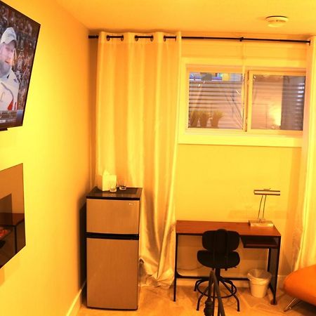 Ritchie B&B Эдмонтон Экстерьер фото
